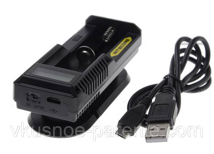 Зарядний пристрій Nitecore UM10